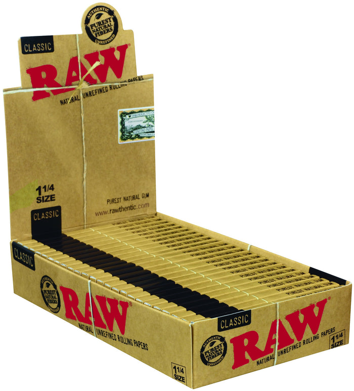 RAW CLASSIC ROLLING PAPERS 1 1/4 PACK OF 24